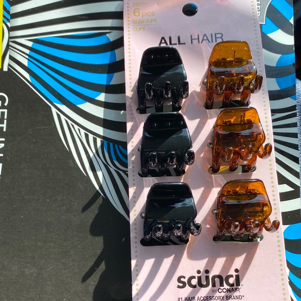 Scunci Black and Amber Hair Mini Claw Clips Set